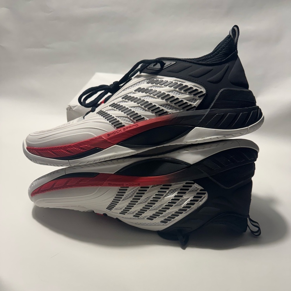 K-Swiss Black, White, and Red Men's Hypercourt Supreme 2 size 11.5 NWT